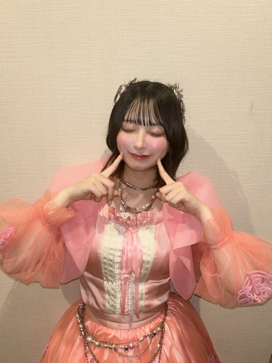 haruka_cs0129's tweet photo. リリイベ 北海道！
ありがとうございました！！

特別で大好きな場所！あたたかく迎えてくださってとても嬉しかったです。

北海道でライブがしたいという夢を一緒に叶えてくれてありがとう。
足を運んでくださったり声援をくださったり、凱旋��喜んでくださったり、、、
本当に嬉しかったです。ありがとうございます！

大切な思い出ができました。
また絶対北海道帰れるように頑張ります！！