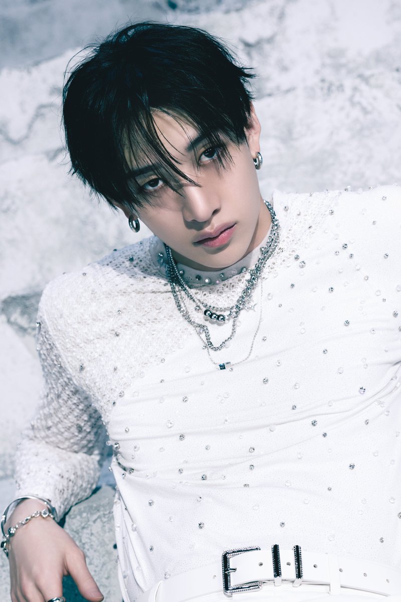Stray Kids Japan Official on X: Stray Kids Japan Official on X:
