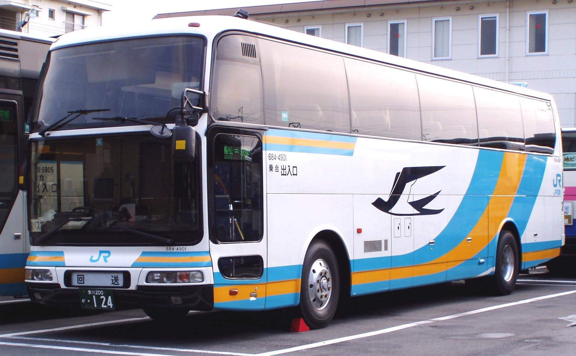 四国高速バス三菱ふそうエアロクイーン 四国高速バス三菱ふそうエアロ