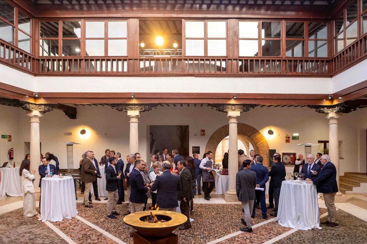 🆕 Se inaugura el primer centro internacional de gastronomía cinegética del mundo.

🧑‍🍳 ‘Venari’ es un espacio pionero que se convertirá en referente mundial para la formación de chefs especializados en la carne de caza.

👏 Como miembros de <a href="/Asiccaza/">Asiccaza</a>, la RFEC estuvo presente en