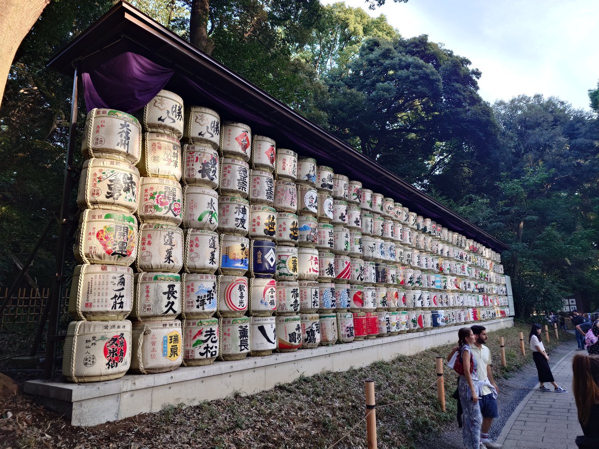 Melan_Bread's tweet photo. Went to meiji jingu and found a little fella https://t.co/zcjiOSeIu9