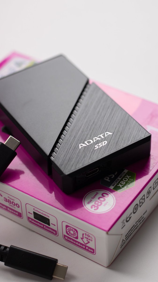 avangcc's tweet photo. سرعت تا 4000MB/s، فقط با یک اتصال USB4!
با SSD SE920

#ssd #save #storage #هارد
#اس_ای_دی https://t.co/lTIkmhtGSe