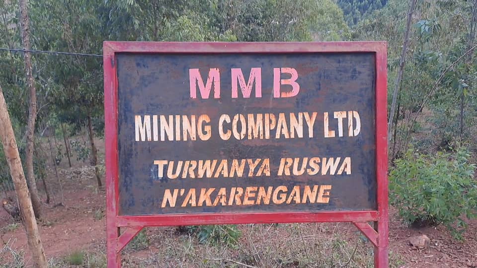 flashfmrw's tweet image. Ikirombe cya company #MMB kiri mu murenge wa #Muhazi mukarere ka @RwamaganaDistr mu kagari ka #Nyarusange cyongeye kwica umuntu nyuma y'amezi 4 kishe undi.Ubuyobozi bw'Akarere ka #Rwamagana buravuga ko nubwo ikirombe cyaba gifite ibyangombwa gikoze nabi gishobora gufungwa