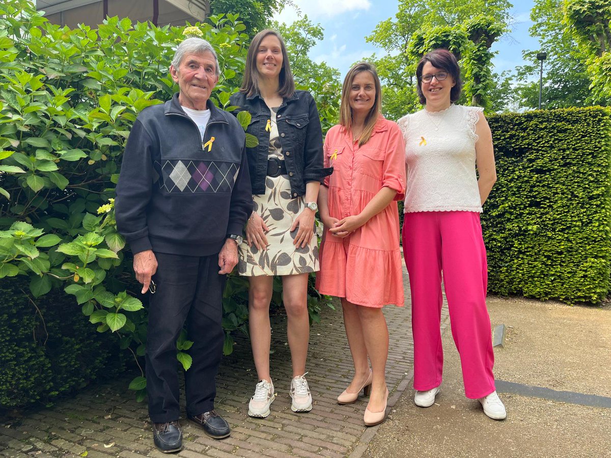 📅 Vandaag is het de 25e #dagtegenkanker 💛
 In België hebben meer dan 78.400 mensen in 2023 de diagnose van kanker gekregen. Lymfeklierkanker is bovendien 1 van de 10 meest voorkomende kankers in België en dit zowel voor mannen als vrouwen. Ga naar lymfklierkanker.be