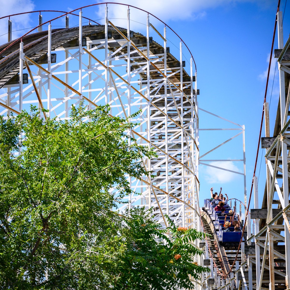 amusementhunt's tweet image. A timeless classic... Hoosier Hurricane @IndianaBeach July 2020. #rollercoaster #indianabeach