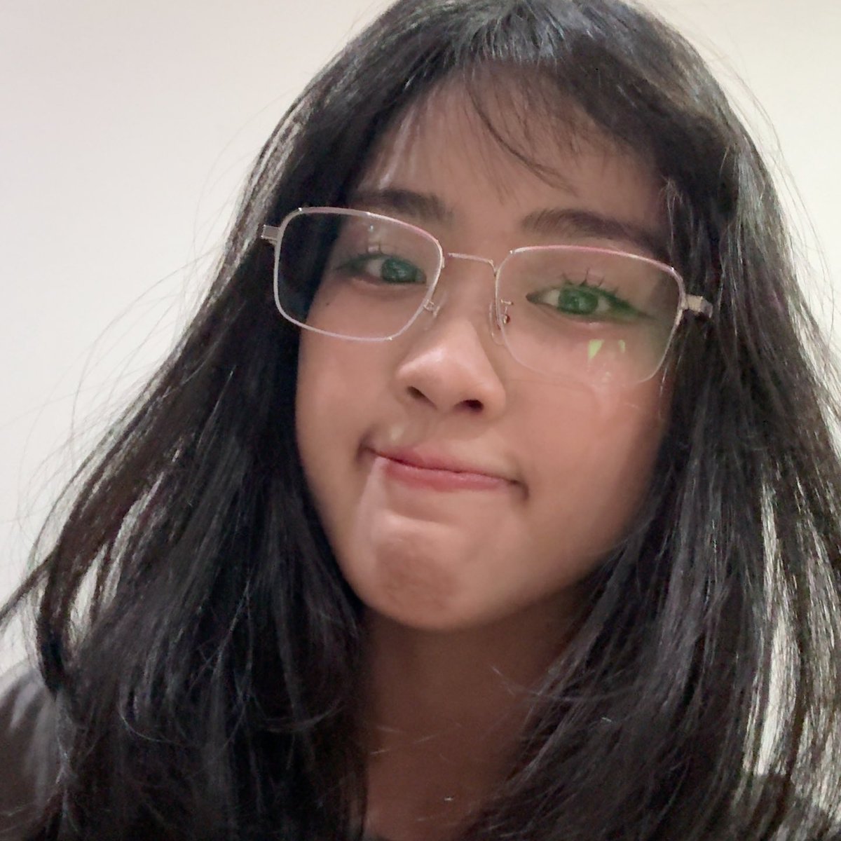 AM_EllaJKT48's tweet photo. #adanggaya #sELLAsa hari ini ADAA ☺️ https://t.co/HFKbB12mkA