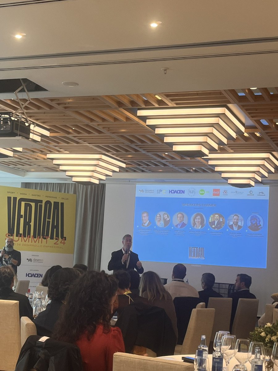 Lo único que le importa a tu cliente son sus intereses Roberto Pérez Marijuan en #verticalsummit24