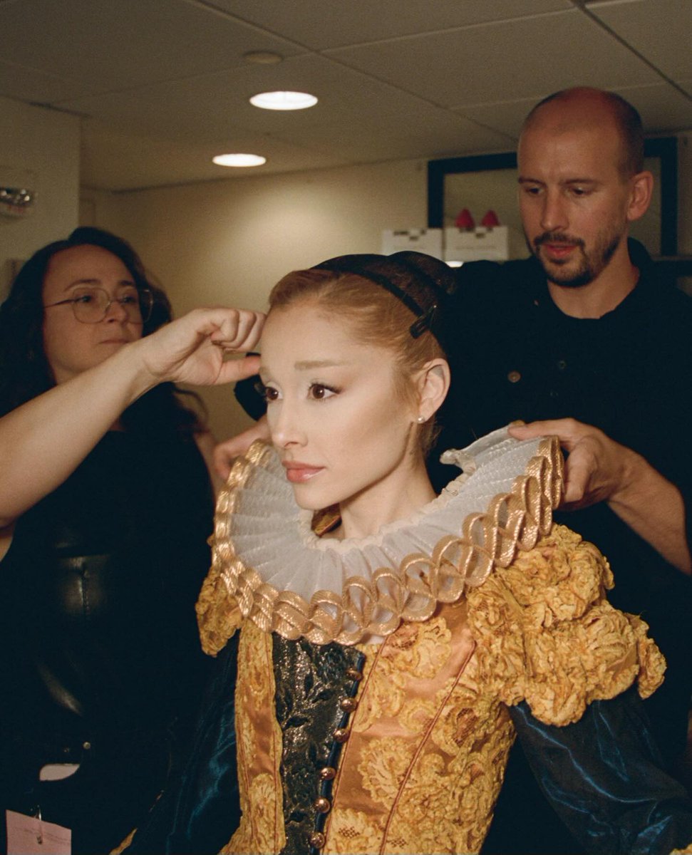 brighterposts's tweet image. ariana as antonio