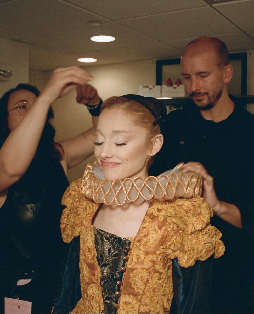 brighterposts's tweet image. ariana as antonio