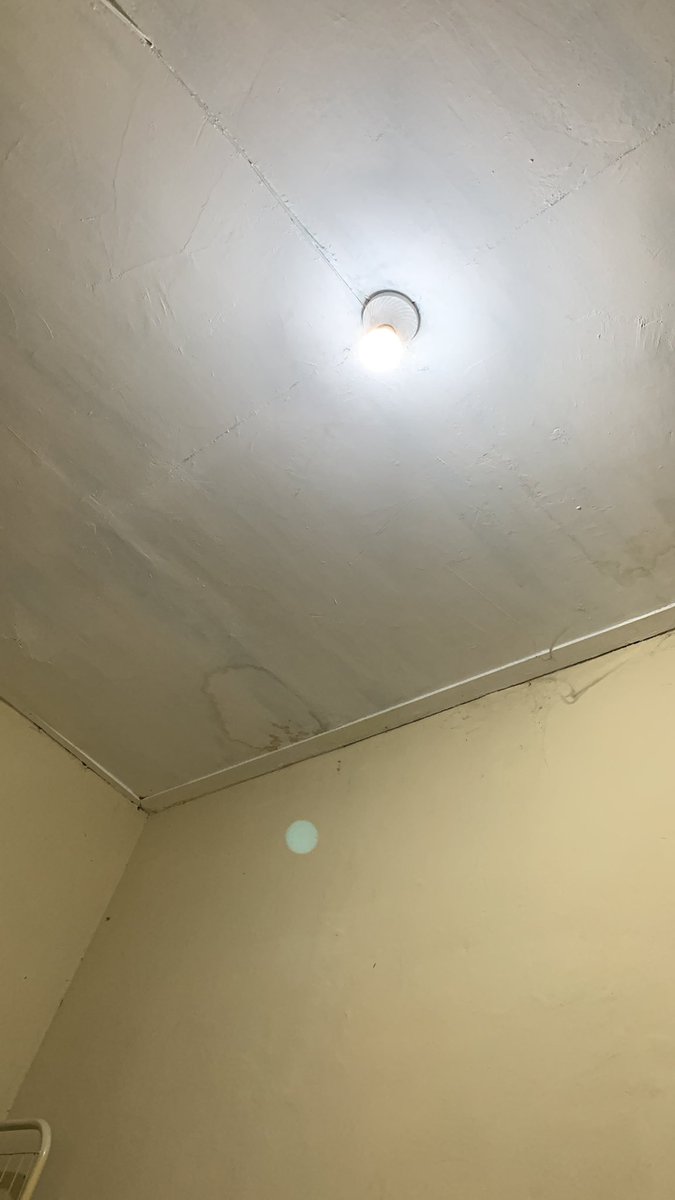 stillhalall's tweet photo. kamar dirumah ini adalah tempat paling nyaman untuk mencurahkan segalanya karena hanya disini aku tenang https://t.co/68DhcMl84f