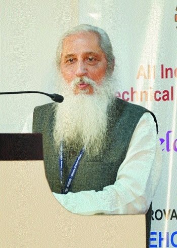 UpendrraRai's tweet image. On the launch of 3 AI CoEs, Chairman, #NETF, #AnilSahasrabudhe says, "The three Centres of Excellence launched today will be in the areas of #Healthcare, #Agriculture and #Sustainbility-sustainable cities. In the next ten years, these centres will do a lot of innovation and…