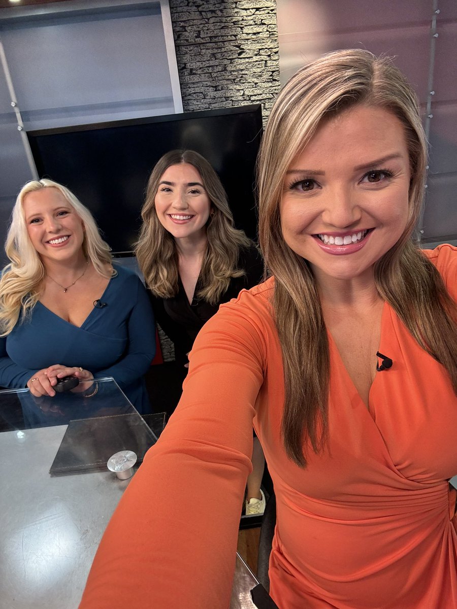 Ally Debicki tweet media