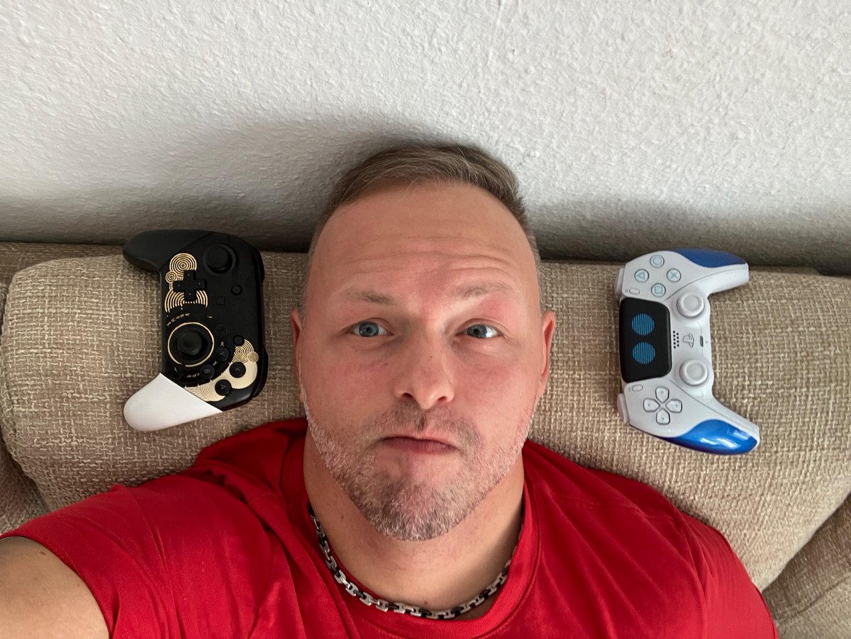 venomized_zomte's tweet image. Immer diese Entscheidungen.

#ps5 #astrobot #procontroller #nintendoswitch