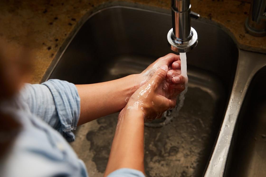 Visste du att SVA erbjuder pedagogiska material för att hjälpa dig som tar emot gårdsbesök?

Det finns bland annat informationsskyltar om hygienrutiner på flera språk, som du enkelt kan skriva ut och sätta upp.

Här hittar du materialet: sva.se/vi-erbjuder/pe…