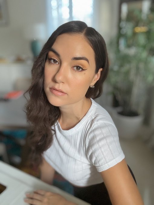 Watch Sasha Grey's leaked NSFW photo on TwXstars