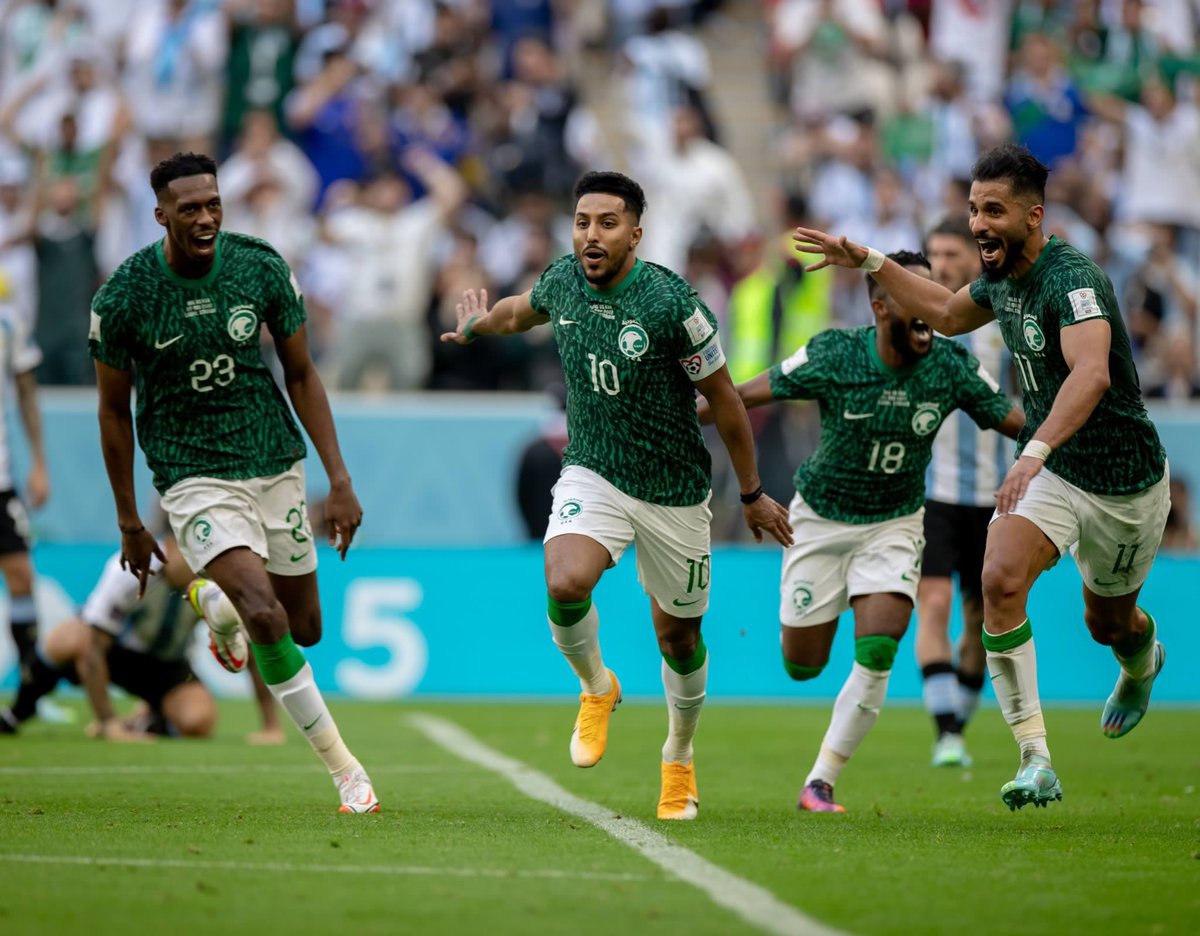 edurd3H's tweet photo. يفداك الف بلنتي يأسطورة فعلت ماعجز عنه 
غيرك وكأس العالم و الارجنتين تشهد. 
لايهمونك القافله تسير و ….

#السعودية_البحرين https://t.co/tDUZp52MjP