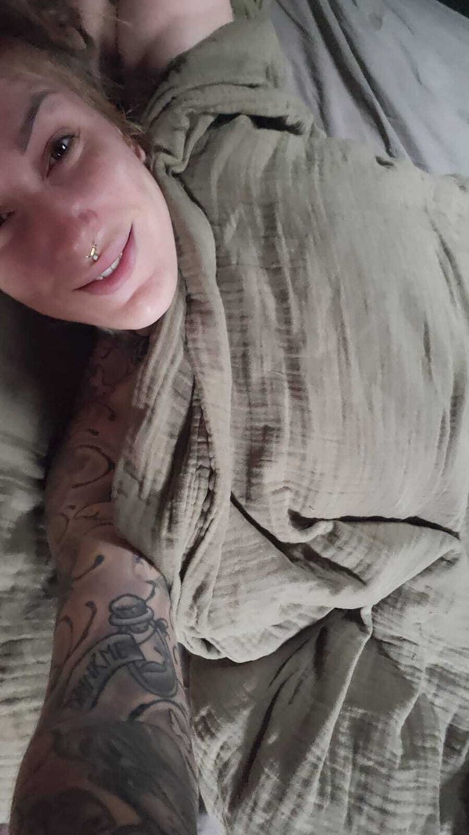 Entdecke meine wildesten Inhalte und genieße exklusiven Zugang auf meinem FanCentro-Profil! 🔥👉 fcl.ink/YsfYMz 😈💋