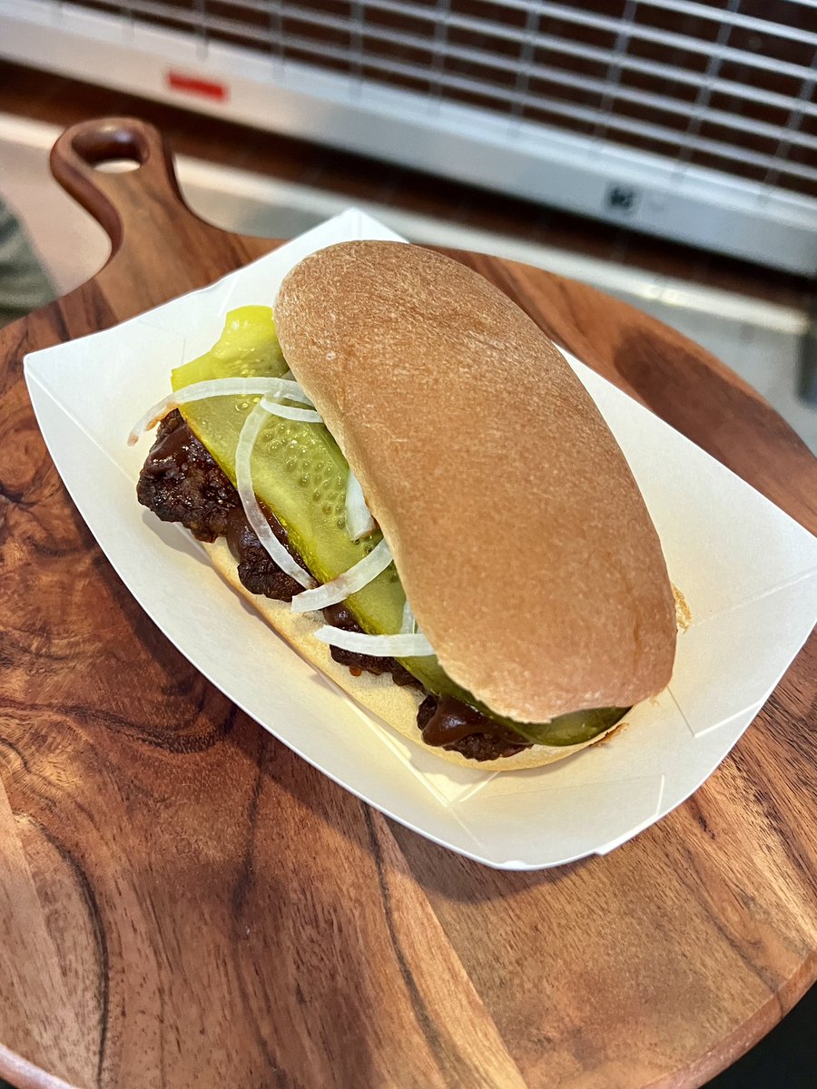 Trying out some new QSR concepts with <a href="/TysonFoods/">Tyson Foods</a> ☺️ <a href="/MetroSchools/">Metro Schools</a> 🍽️