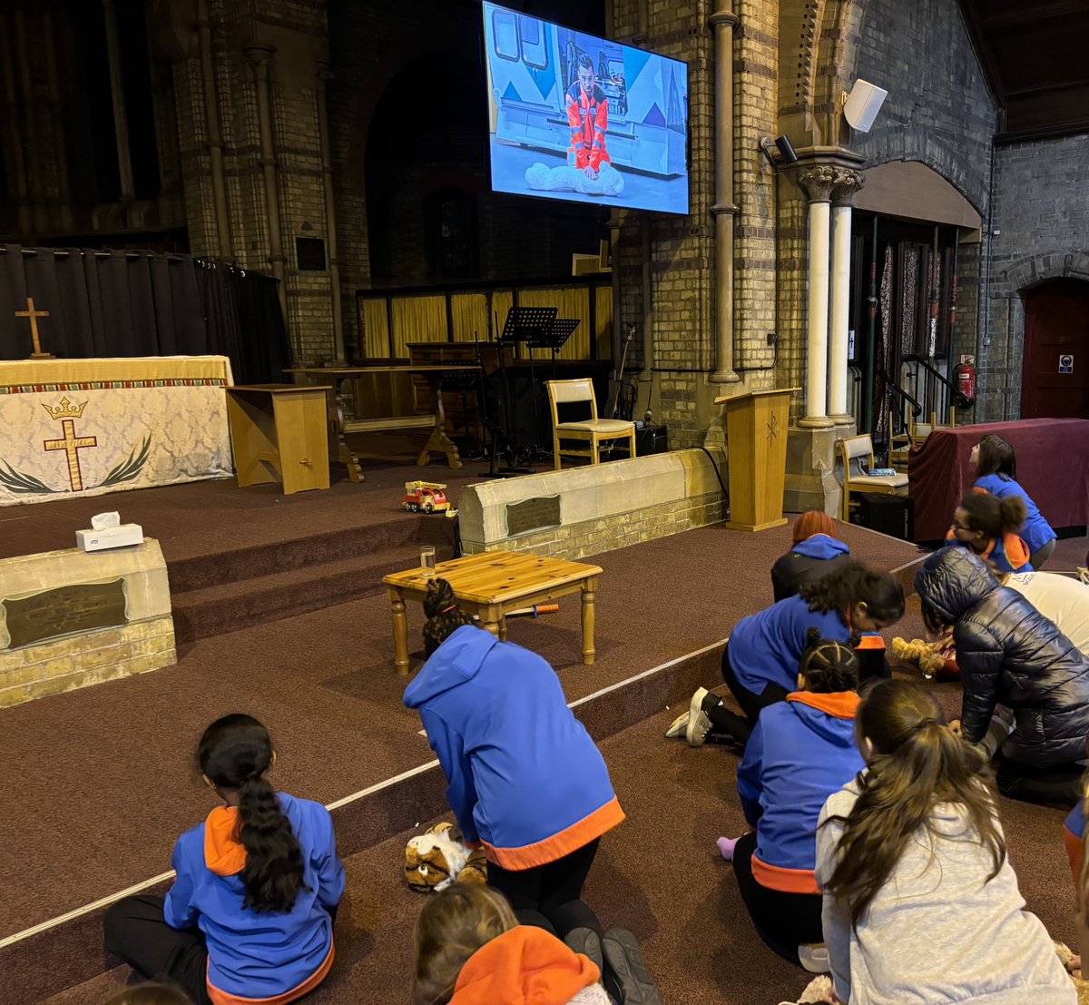 10th Lee South Guides & Rangers tweet media