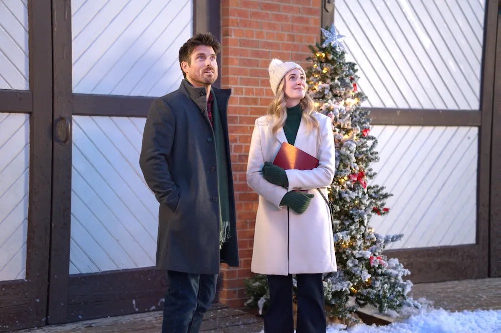 Janette Stephens (@janettemsu) on Twitter photo Hey-ooooo. All new <a href="/themarcusrosner/">Marcus Rosner</a> and <a href="/britbristow/">Brittany Bristow</a> coming our way! 🎉 December 22nd! #EngagedByChristmas Hey-ooooo. All new <a href="/themarcusrosner/">Marcus Rosner</a> and <a href="/britbristow/">Brittany Bristow</a> coming our way! 🎉 December 22nd! #EngagedByChristmas