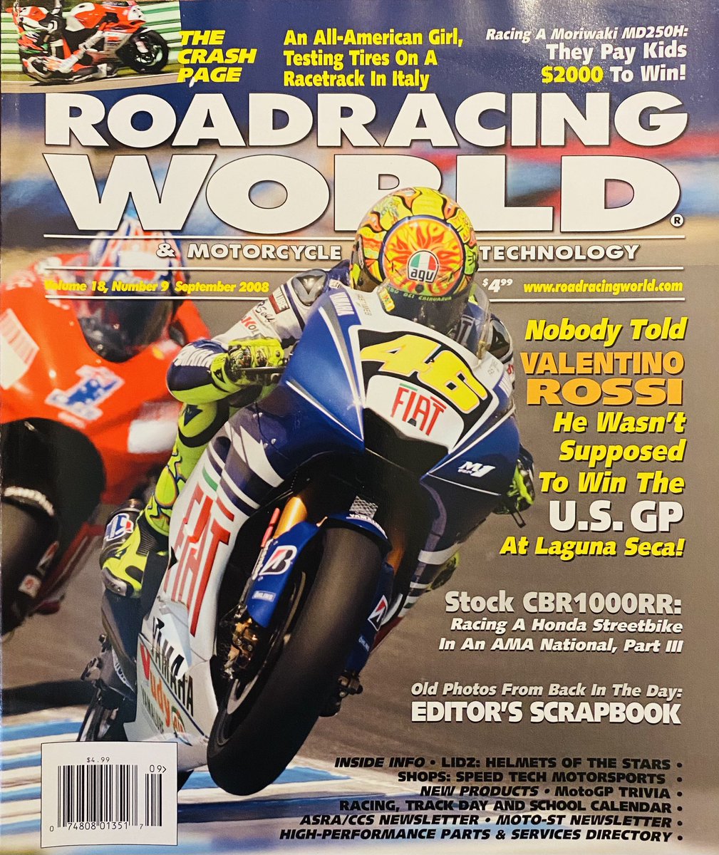 #twowheeltuesday with The Doctor <a href="/ValeYellow46/">Valentino Rossi</a> and one of the best helmets of all time in <a href="/MotoGP/">MotoGP™🏁</a> #roadracerx #roadracingworld #thedoctor #valentinorossi