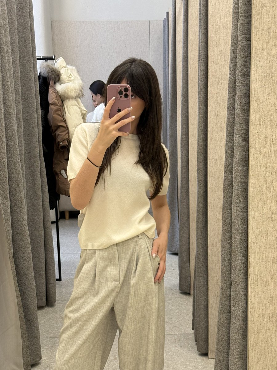 я с челкой теперь прям такая🤓✨🤍