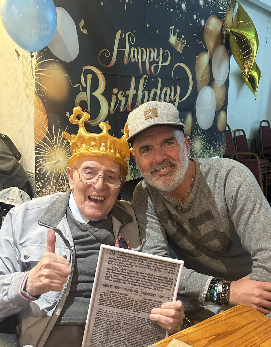 JoanneYougson's tweet image. Hey @GreggsOfficial a massive shout out to the lasses in your Sea Road shop in @SunderlandUK 
Our click &amp;amp; collect order  went missing &amp;amp; they went above &amp;amp; beyond to make sure we had cakes for George’s 98th birthday party 👏👏👏 amazing staff , thank you ❤️