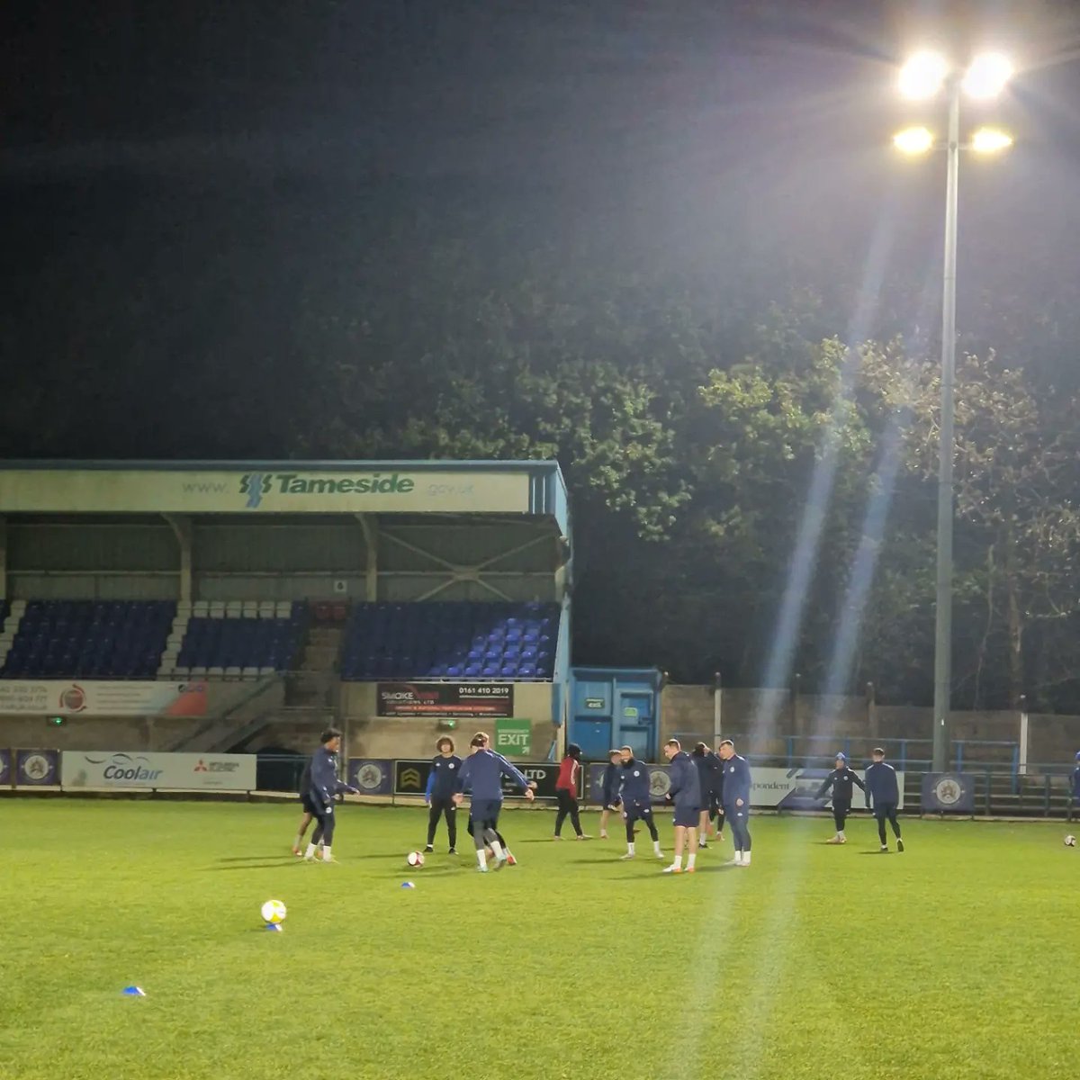 Cavell Coo tweet media