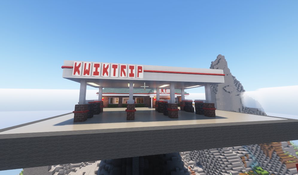 tkouklla9's tweet photo. I finally realized what my Minecraft world was missing.. I spent about 4.5 hours building this amazing establishment. @KwikTrip #KwikTrip #bestgasstation #Minecraftbuilds #midwest https://t.co/VFLBdDIqmn