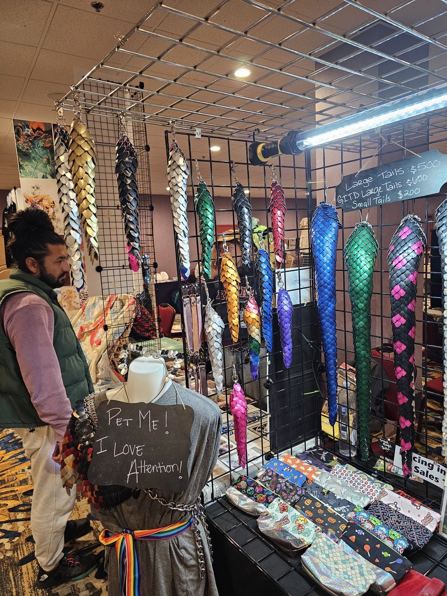 kiwimaille's tweet photo. All set up and ready for @BiggestLittleFC day 1!! Come say hi. Bazaar table B16

#furcon #BLFC2024 #scalemaille #dragons #handmade #SmallBusiness https://t.co/xuDAbPMLF6