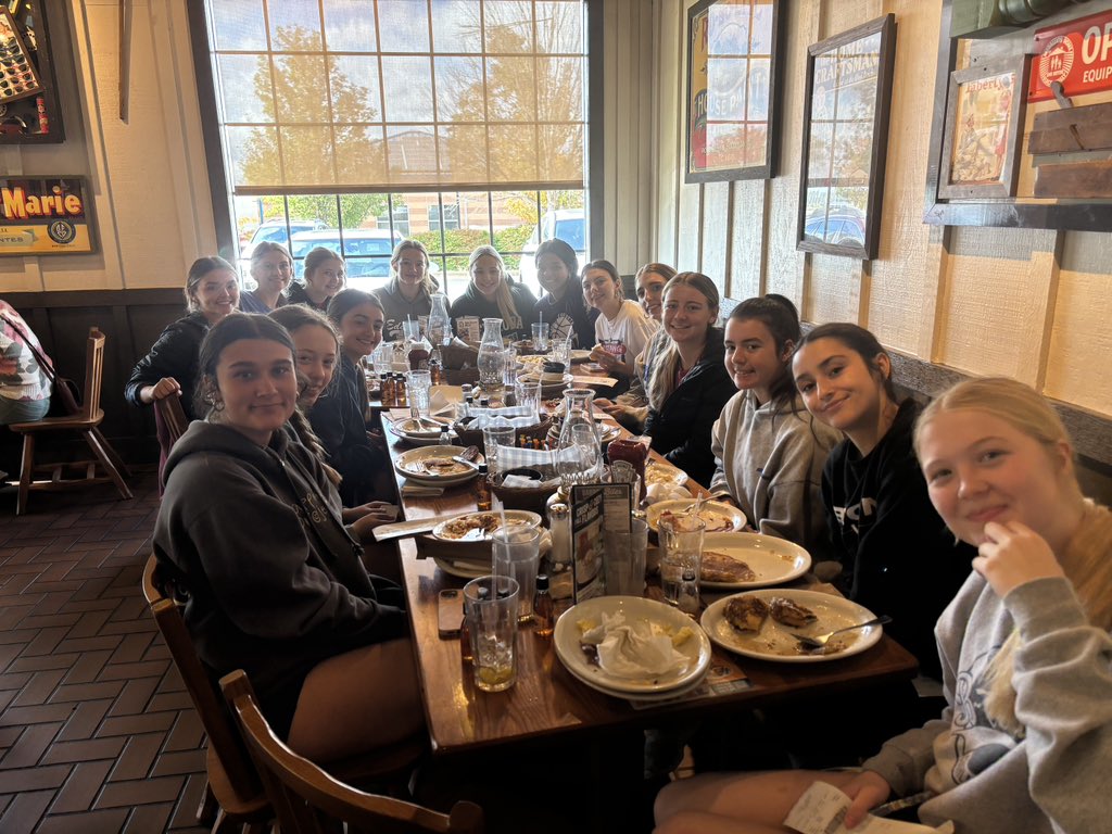 Morning practices 🤝 Cracker Barrel breakfast
Great first couple days of practice as we prepare for Sectionals!