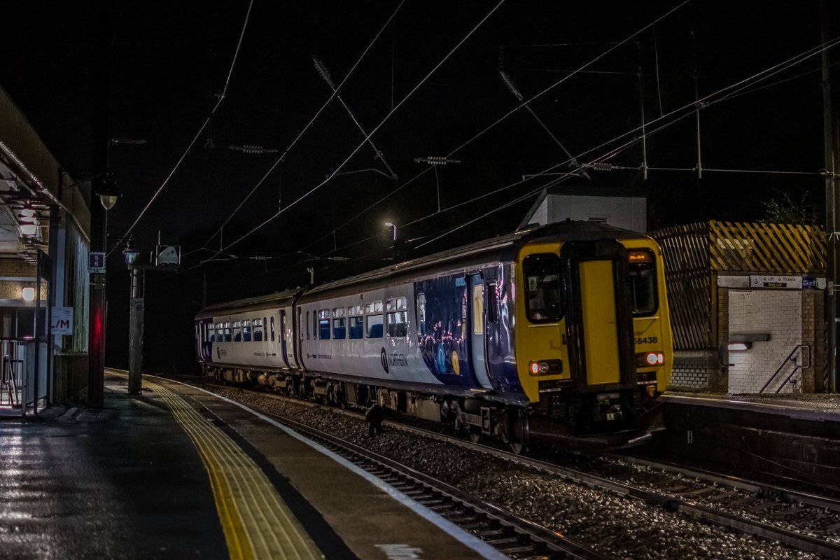 ASMRailPhotos's tweet image. 🖍️| 2A00 0557 Newcastle to Chathill

📣| @northernassist 
🚂| Class 156438
📍| Morpeth
📆| 09/10/2024

#class156 #156438 #northerntrains