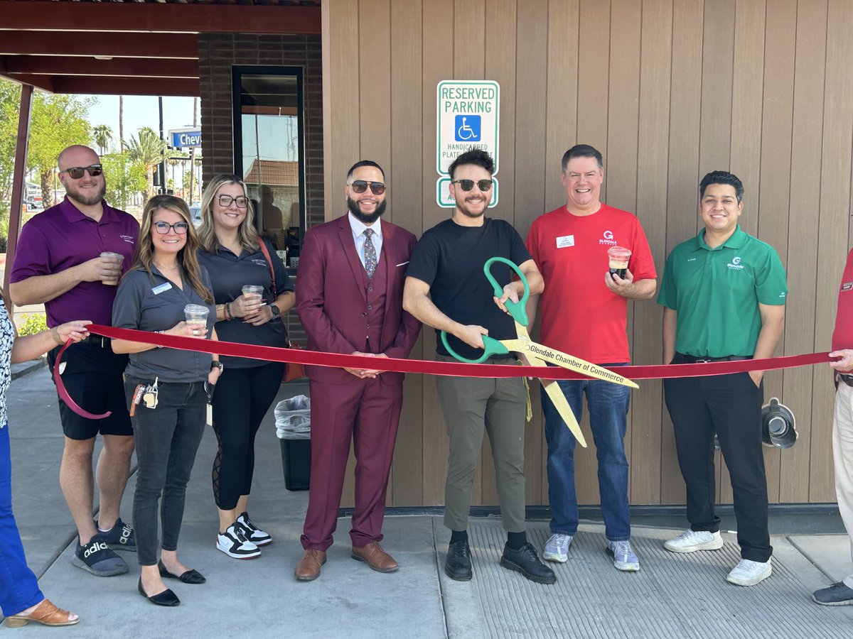 GlendaleChamber's tweet image. Congratulations to our friends at the newest @Starbucks in Glendale, AZ on their official Grand Opening! 🎉☕

📍 5123 W. Glendale Avenue
Glendale, AZ 85301

#bettertogether #chamberstrong #coffeetime
