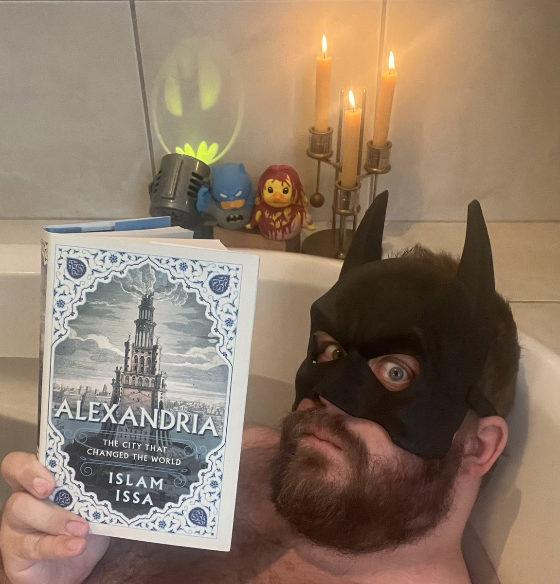 Welcome, Gothamites! 🛁📚🦇🕯️

Finished reading <a href="/islamaissa/">Islam Issa</a>’s terrific new history, ALEXANDRIA: THE CITY THAT CHANGED THE WORLD! (<a href="/Pegasus_Books/">Pegasus Books</a>/<a href="/SceptreBooks/">Sceptre Books</a>)

What books are you reading this week?