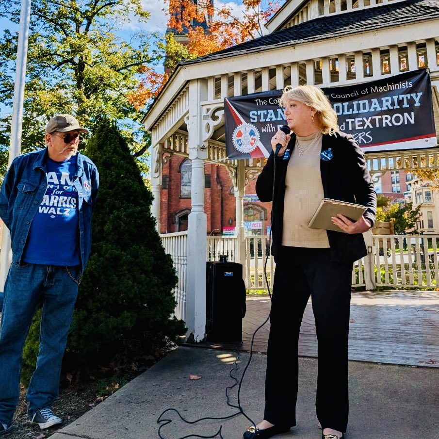 jan hochadel tweet media