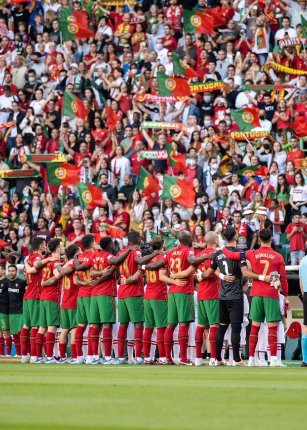 b1cr7's tweet image. 🇵🇹🇵🇹🇵🇹🇵🇹🇵🇹🇵🇹🇵🇹🇵🇹
أبطال البحر، الشعب العظيم
الوطن الشجاع والخالد. حان ساعة الانتقام مرة أخرى.
روعة البرتغال
من بين ضباب الذاكرة
يا وطن نسمع الأصوات
من أجدادك العظماء
التي تقودك للنصر
إلي السلاح إلي السلاح
في البر وفي البحر
إلي السلاح إلي السلاح
لنحارب من أجل الوطن
🇵🇹🇵🇹🇵🇹🇵🇹🇵🇹🇵🇹