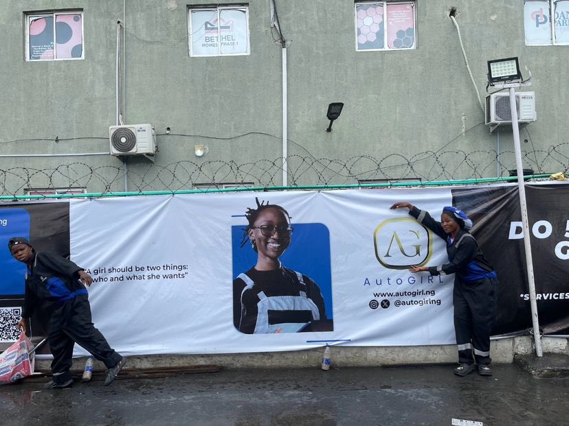 Balancee_app's tweet image. We’re proud to sponsor @autogirlng in their mission to empower women as future automotive techs!

Through this partnership, 60 women will receive training in driving, mechanics, and vehicle marketing, giving them a chance to start their careers.

#AutoGirl #WomenEmpowerment