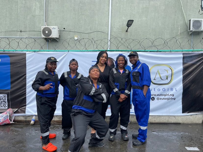 Balancee_app's tweet image. We’re proud to sponsor @autogirlng in their mission to empower women as future automotive techs!

Through this partnership, 60 women will receive training in driving, mechanics, and vehicle marketing, giving them a chance to start their careers.

#AutoGirl #WomenEmpowerment