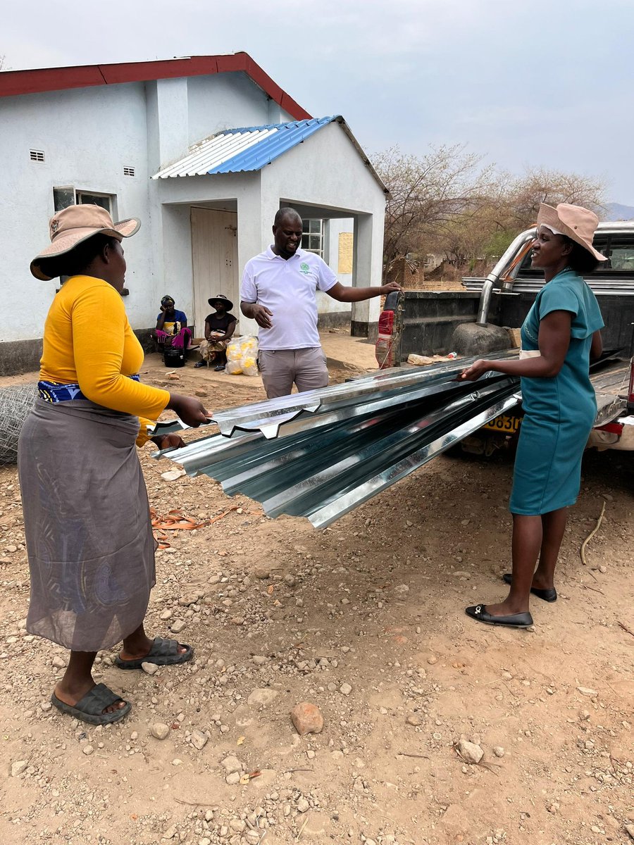 1/2 A Shot in the Arm for Mbire Youths! 
Thanks to <a href="/ActionAidZim/">ActionAid Zimbabwe</a>'s #SPA2 project, the youths in Mbire have received a much-needed boost to their green economic initiatives! They received new fences for livestock pens, solar panels, water pumps, and sewing machines.