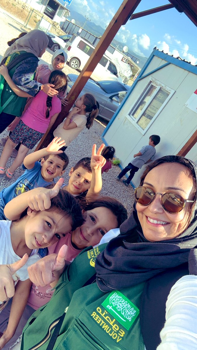 تشرفت مع مجموعة رائعة من بنات وأبناء وطني الحبيب بالمشاركة في برنامج حياة التطوعي السعودي لمنكوبي الزلازل بسوريا وتركيا .. كل الشكر #مركز_الملك_سلمان_للإغاثة   على إتاحة الفرصة لنا لأداء الواجب .. أدام الله علينا نعمة الأمن والأمان وجزى الله قيادتنا الرشيدة كل خير 🇸🇦