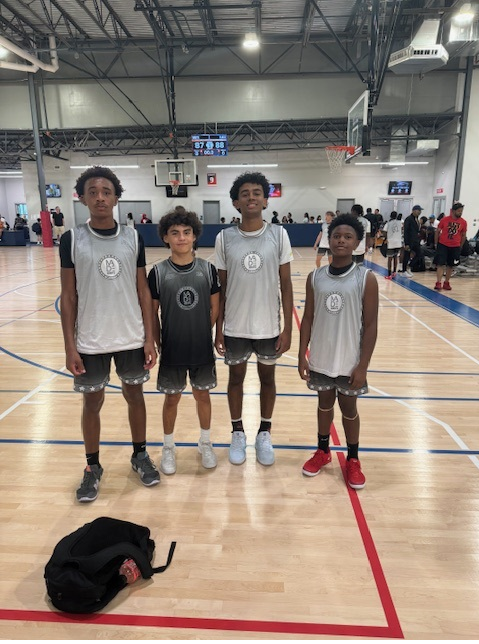 MDLeonardJr11's tweet photo. Amazing experience at the @madehoops 2024 South Camp. I made the 2030 All-Star team playing with and against some amazing talent while being coached by the best. @HoustonHoops17U @EYBLTheCircuit  @NikeEYB @ExposureOtr @McDAAG @usabjnt @TexasMBB @UHCougarMBK @WoodcreekLions https://t.co/CG1SYQoKVu