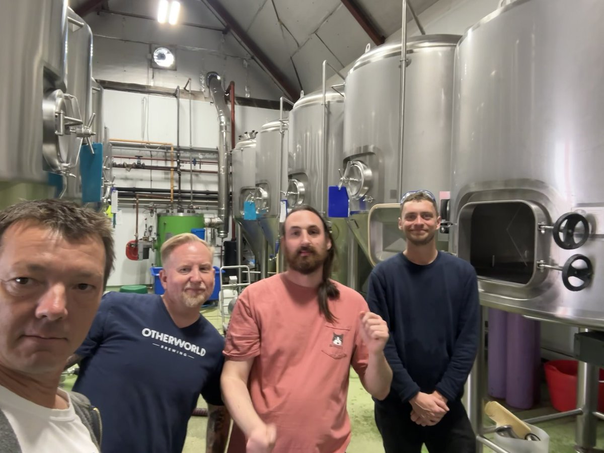 We’ve had Daniel and Tim from Otherworld brewery in for #COLLABAGGEDDON today.
Lovely Target hops fresh from the oast, paired with Spalter Select for a peppery European style IPA. Coolship rest for DMS break 🍺🍺🍺