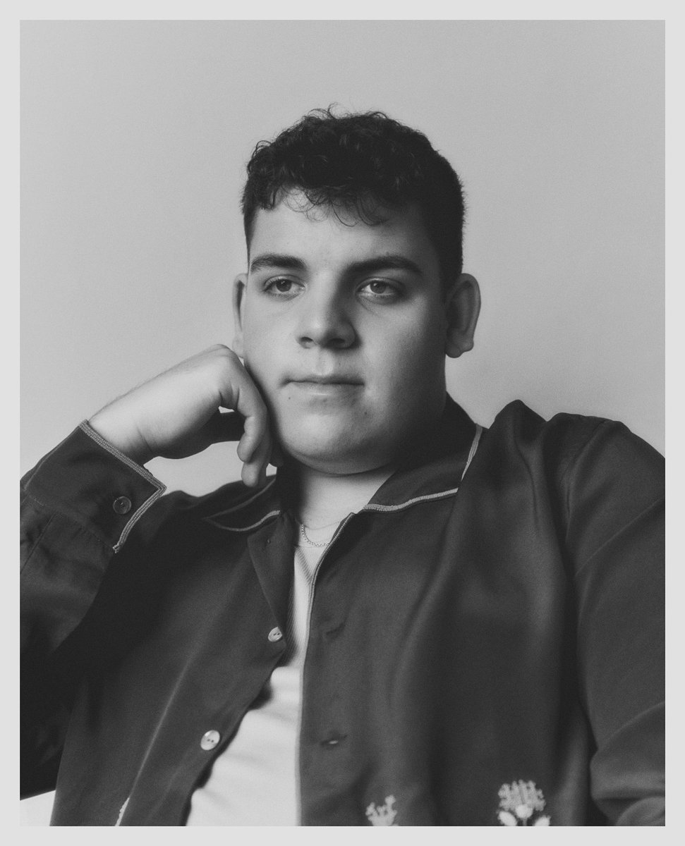 If <a href="/TobieDonovan_/">Tobie Donovan</a> were a character in a graphic novel, he would have had fluffy white clouds around his head as vanilla cake smatters whirl in the air on the day we chatted. Read to understand that! bit.ly/4h3erzh