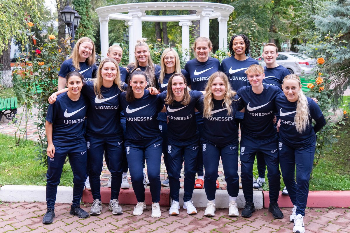 The Lionesses have arrived in Moldova ahead of their first match against Finland tomorrow.