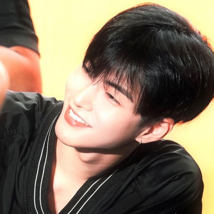 antonputasso's tweet image. Hannie querido, desculpa n ter uma conta movimentada pra eu fazer um multirão com os meus moots por vc, estou tuitando pela primeira vez por sua causa

#SMStandsForBullying
#SeunghanWasBullied
#SaveRIIZEfromSM