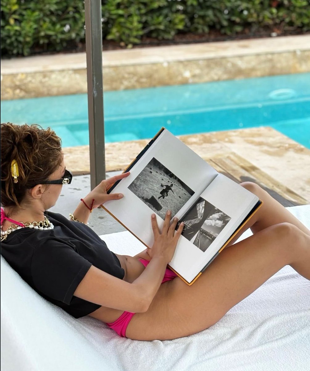 🌸 <a href="/burcu_ozberk/">Burcu Özberk</a> #BurcuÖzberk