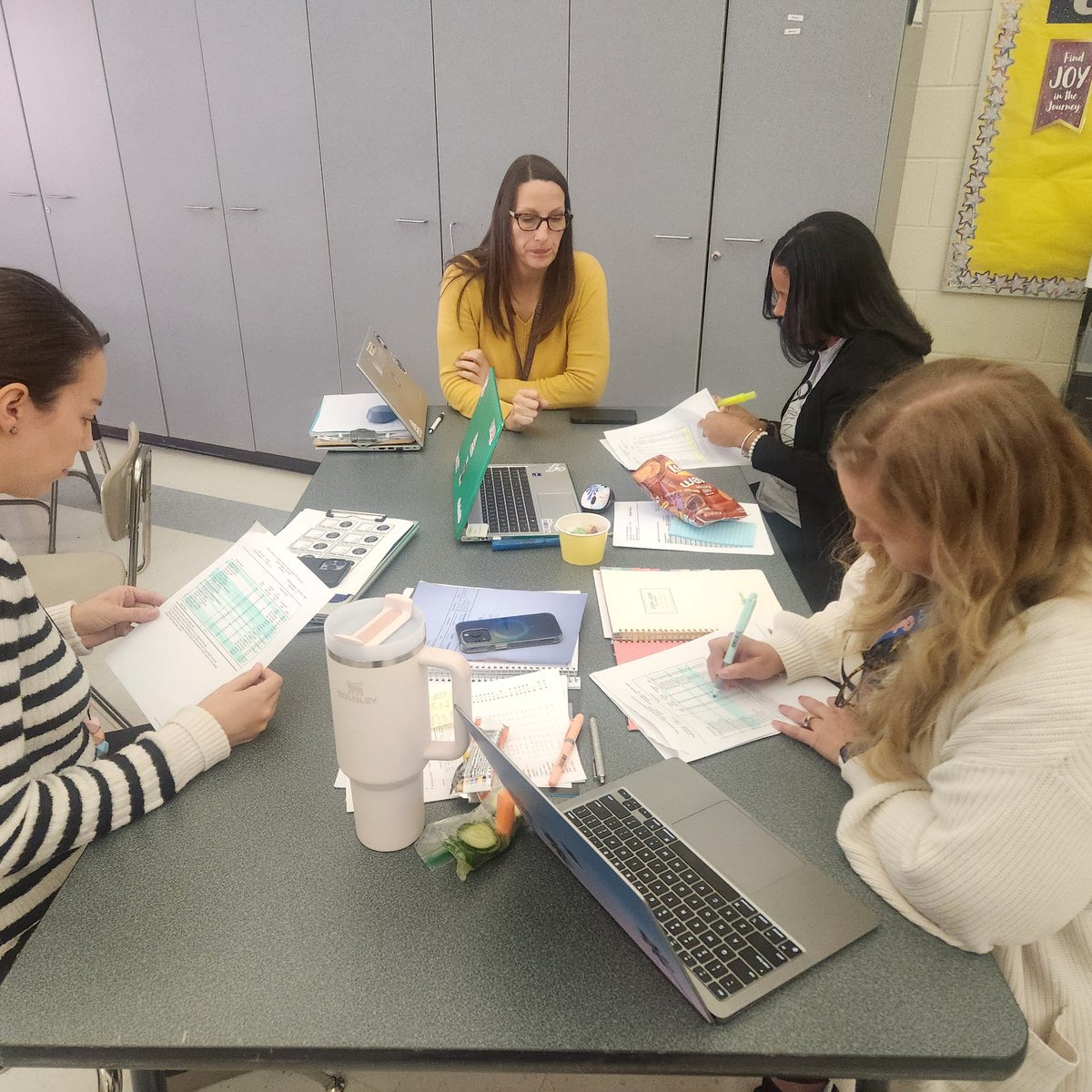 It is a data exploration PLC kind of day 🙂. "Making school goals applicable in the classrom." Thank you, Ms. Hyde for your time today. This was definitely time well spent.  <a href="/jgmspirates/">John Griffin Middle School</a> <a href="/LatreiciaAllen/">Dr. Latreicia Allen</a> <a href="/GingerHyde9/">Ginger Hyde</a> <a href="/ccsdna/">CCSDNA</a> #weareccs