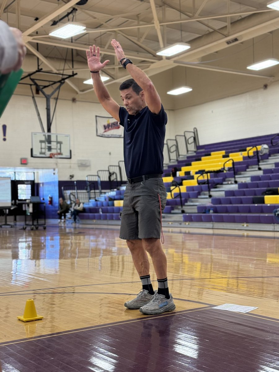 NNPSHPE's tweet photo. On Friday, we welcomed @fit4lifetony and @OPENPhysEd for our division-wide PD for Health & Physical Education.
Our teachers had a great time learning new activities and strategies to engage our students further.
#secondaryPE #HPEPD #PhysEd #staylearning #leadbyexample #nnps https://t.co/qnx7t7fIvA