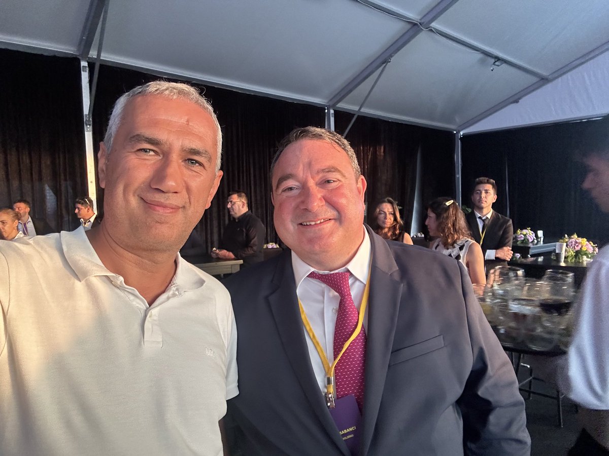 15'inci yılını kutlayan Gratis'in Adana'da 100 milyon dolarlık lojistik merkezi yatırımının temel atma töreni için Sedes Holding Yönetim Kurulu Başkanı Demir Sabancı ile hedeflerini konuştuk.
Sabancı, 2025 yılında faaliyete geçecek olan merkezin 1300 kişiye istihdam sağlayacak..