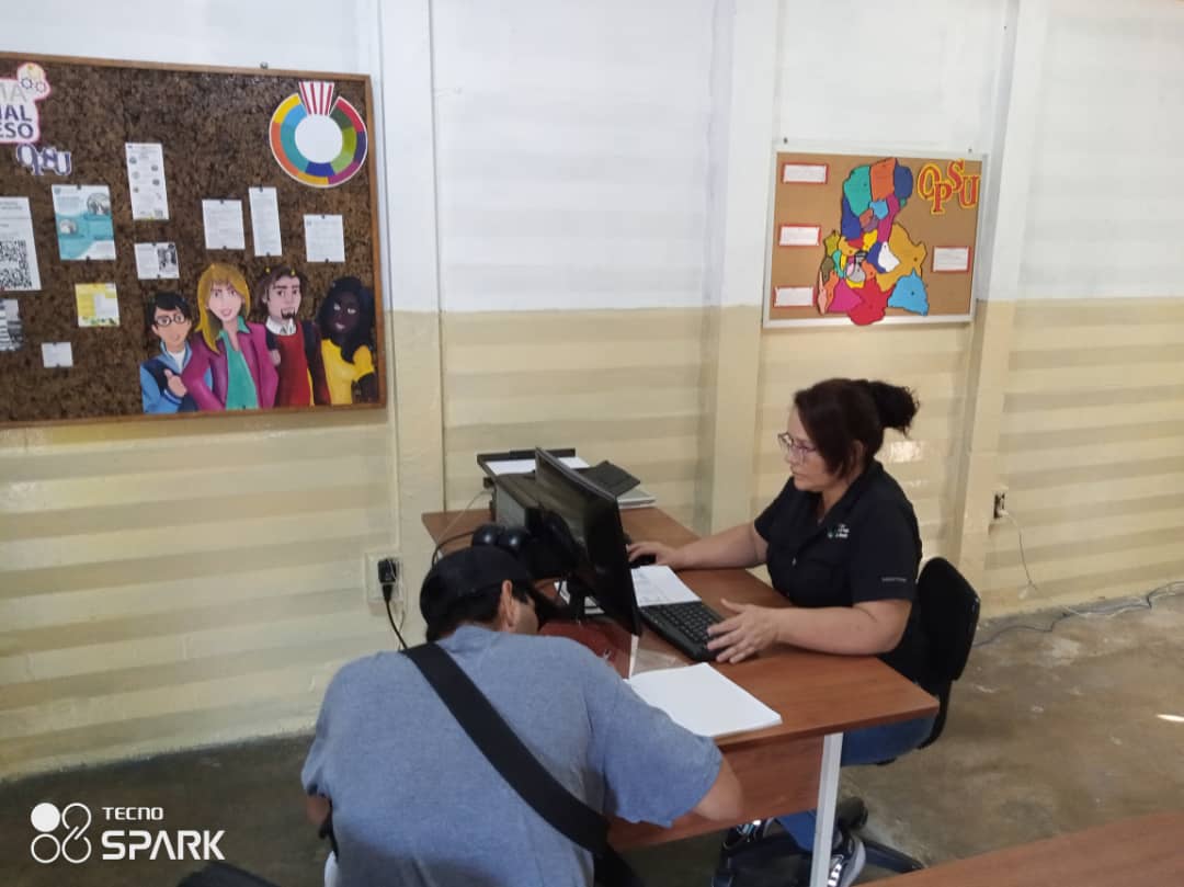 Atención de usuarios en la Universidad Politécnica Territorial Agroindustrial del Táchira.
<a href="/NicolasMaduro/">Nicolás Maduro</a> 
<a href="/CDCETachira/">CDCE Táchira</a> 
<a href="/Berzabethg1/">Berzabethgandicaoficial</a>